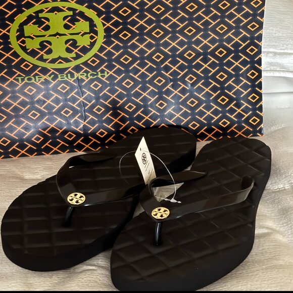 Tory Burch Willa Quilted Platform Flip Flops - Picture 3 of 10